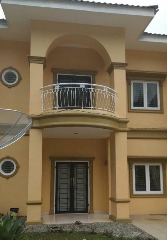 Villa Brastagi Resort Jalan Mimpin Tua Blok C No. 41 بيراستاغي المظهر الخارجي الصورة